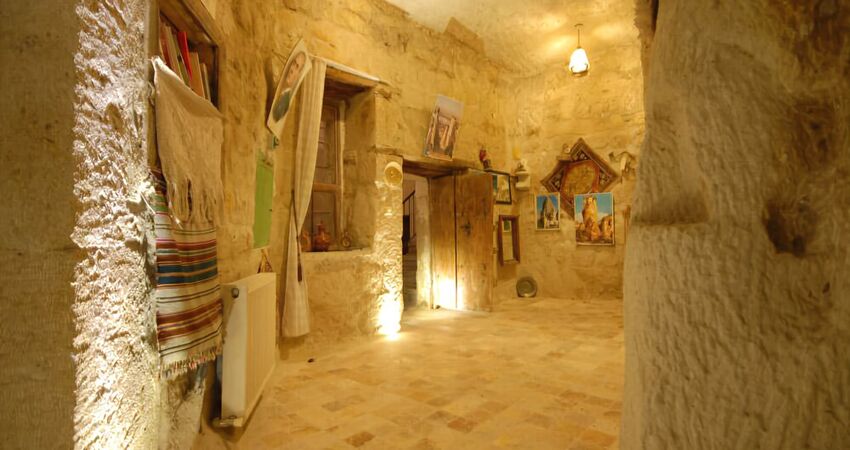 Arif Cave Hotel